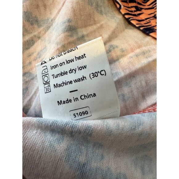 Ofeefan Sleevless Print Tank Size XL Orange Pleated V Neck NWT Stretchy - Picture 5 of 9